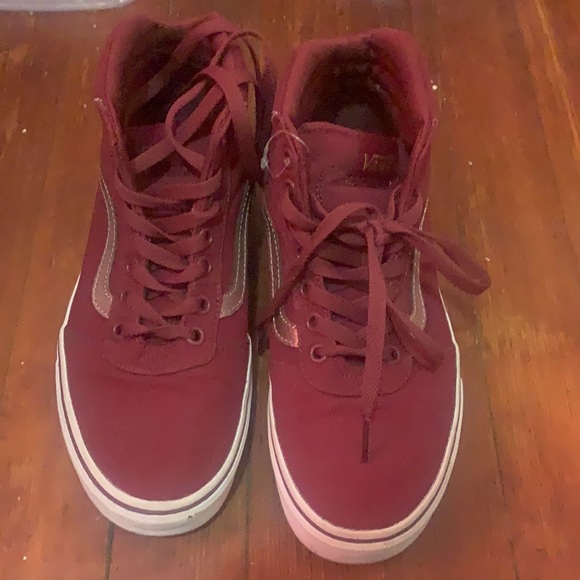 Vans - Picture 2 of 2